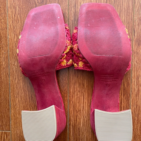 Beautiful Jeffrey Campbell Crochet shoes - Picture 3 of 10